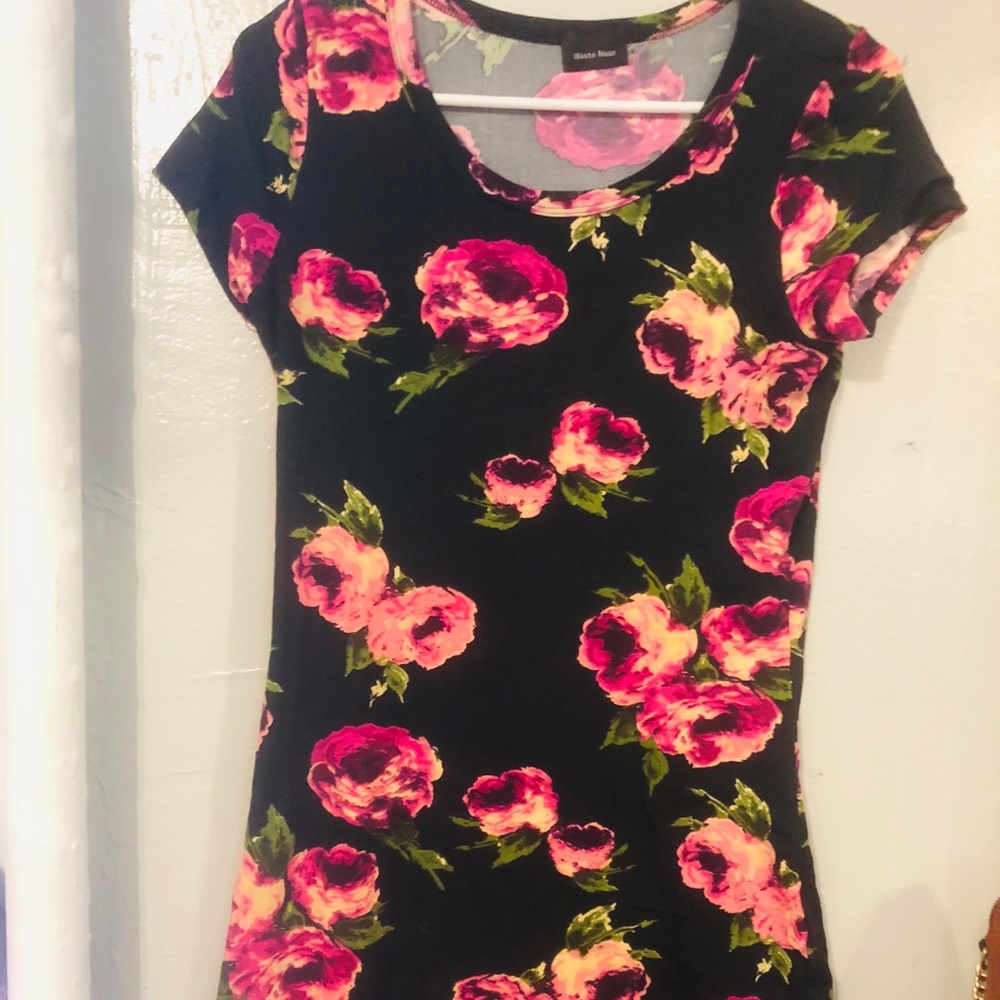 Dress - Picture 2 of 3